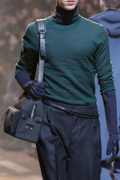 Look 64
